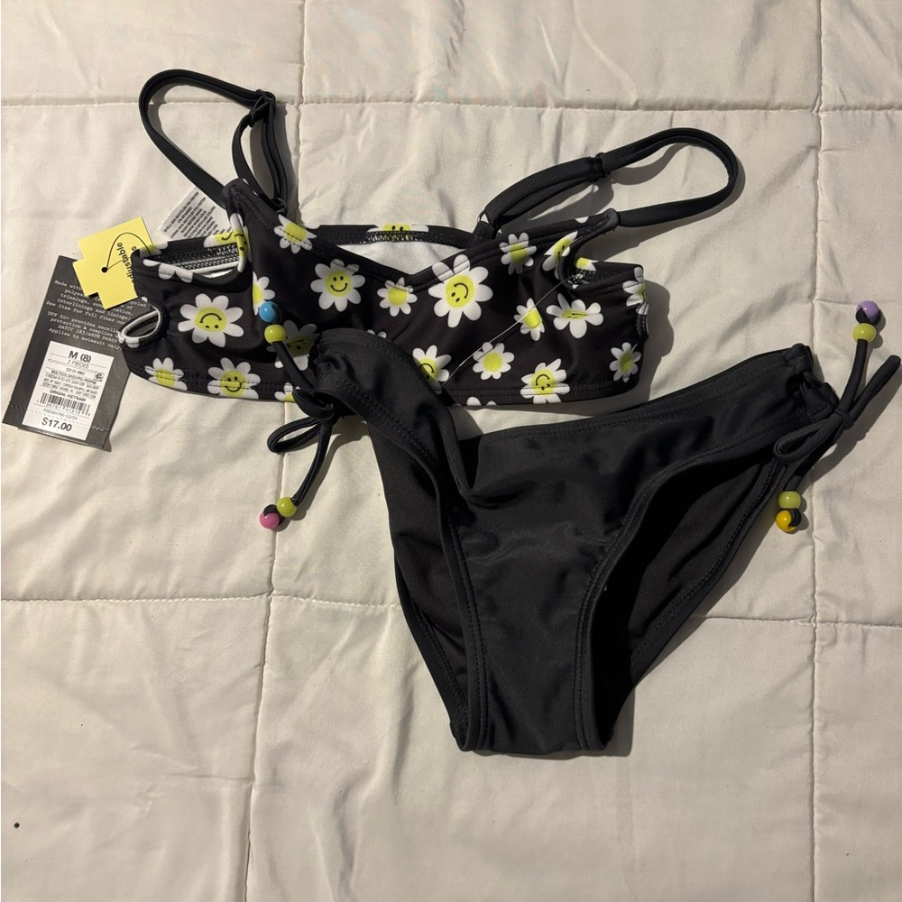 NWOT Art Class white daisy floral Girls Size 8